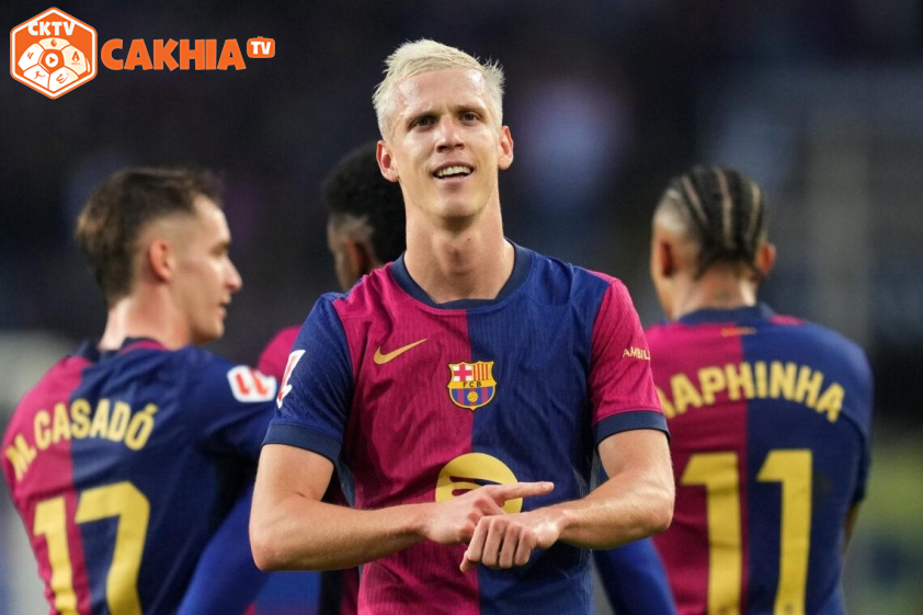 "Barca đối mặt với khủng hoảng khi La Liga đe dọa hủy đăng ký Dani Olmo"