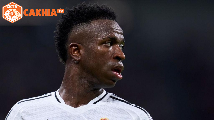 "Vinicius đứng trước lựa chọn rời khỏi Real Madrid"