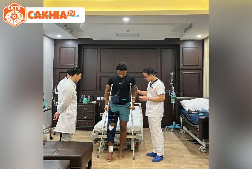 Xuân Son tích cực tập phục hồi