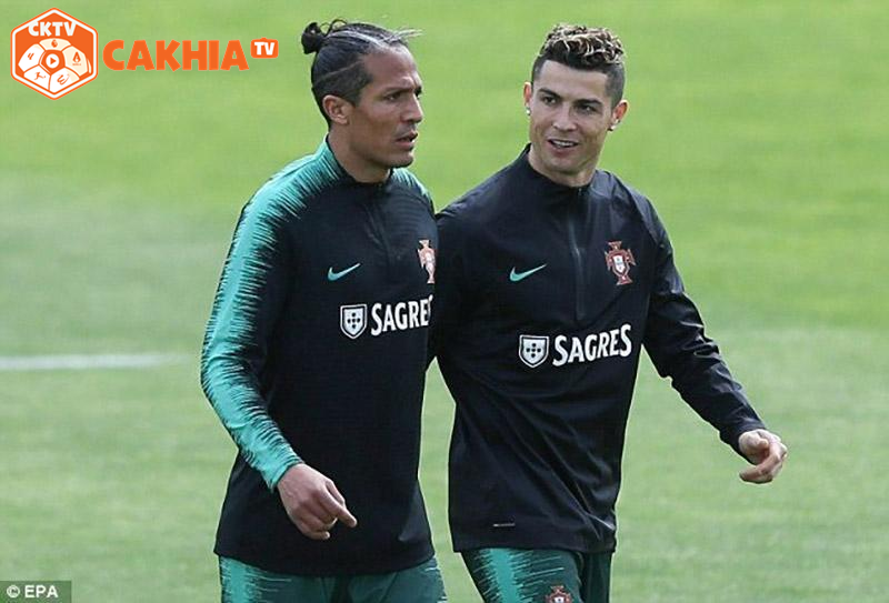 "Bruno Alves: 'Đội tuyển Bồ Đào Nha cần hỗ trợ Ronaldo như cách Argentina làm với Messi'"