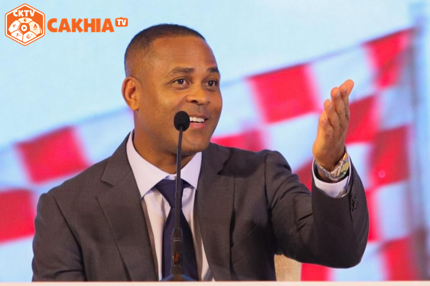 Kluivert tiếp quản ĐT Indonesia (Ảnh: Getty).