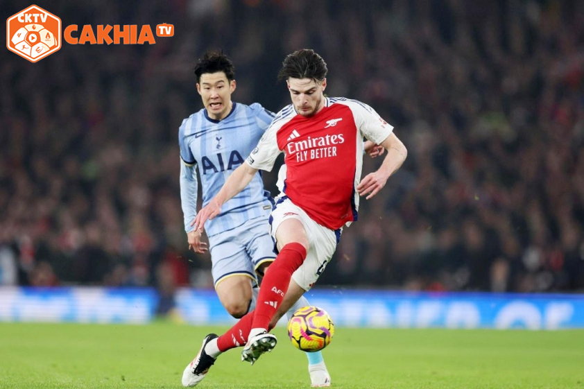 Declan Rice Bình Luận Về Phong Độ Arsenal: Trận Đấu Với Tottenham Và Vận May Trong Ghi Bàn