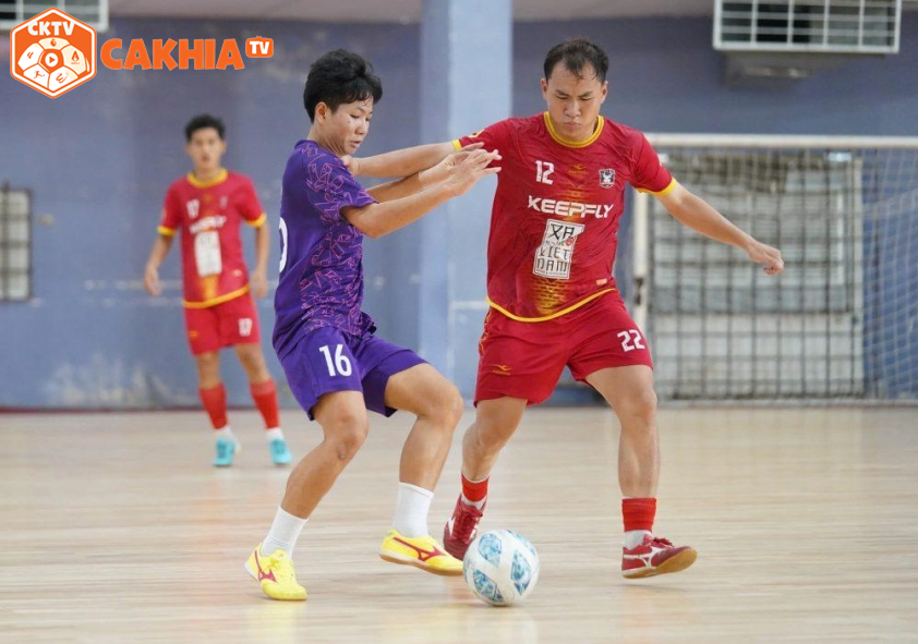 ĐT futsal nữ Việt Nam hòa CLB futsal nam Xạ Store trước khi dự VL futsal nữ châu Á 2025 (Ảnh: VFF)