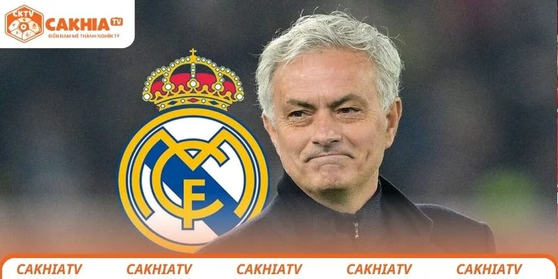 Jose Mourinho chính thức trở lại dẫn dắt đội tuyển Real Madrid