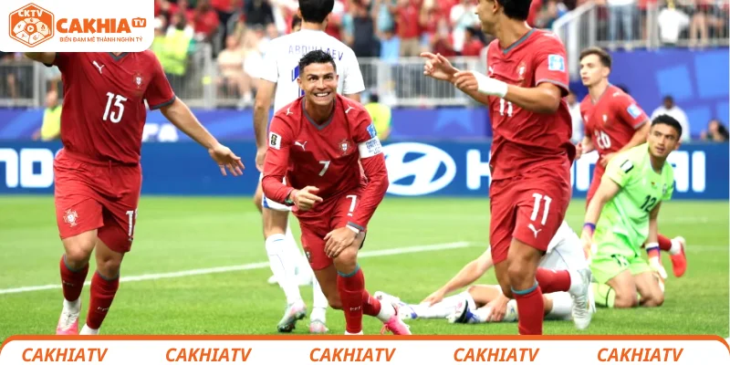 Colombia vs Bồ Đào Nha: Đại chiến bảng K, CR7 gặp thử thách 3 Dự đoán tỉ số Colombia vs Bồ Đào Nha: Colombia 1-1 Bồ Đào Nha.